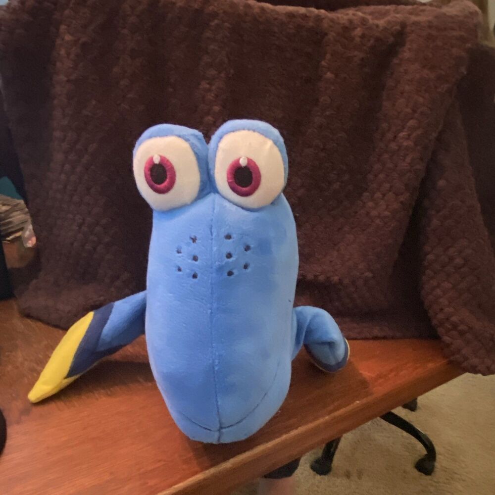 Finding Nemo Dory Plush Disney, Medium 14-24 in, 2016